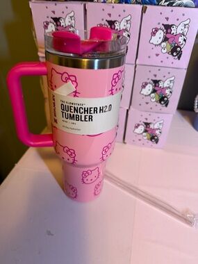 Hello Kitty Pink Quencher H2.0 Tumbler